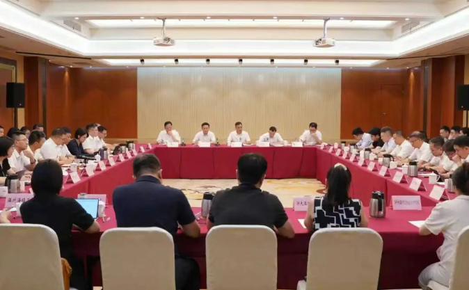全市重点人才工作例会暨“来温州·创未来”人才恳谈会召开