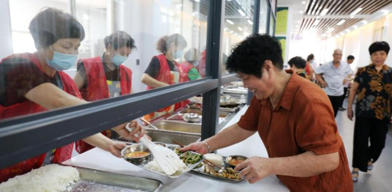 һ��С��ׯ�����µ����������������塰�����˱�������